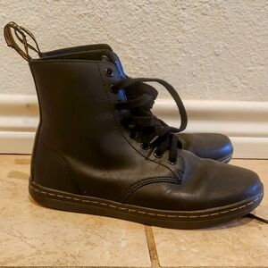 Dr Martens Tobias Style size 8W